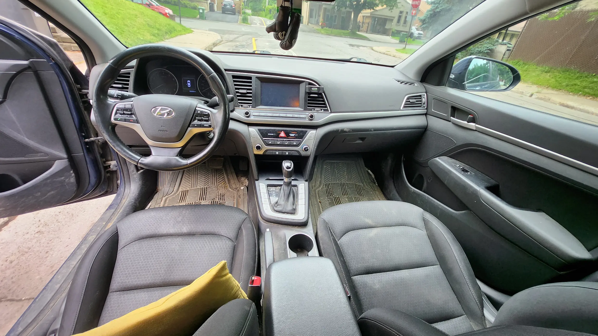 Hyundai Elantra & VW - Détail catastrophe
